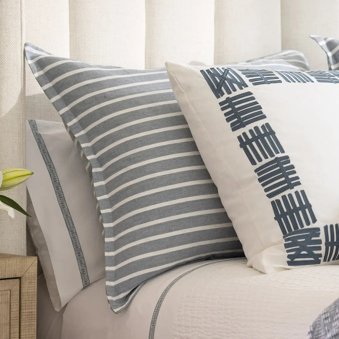 luxury bedding, high thread count bedding, luxury linens