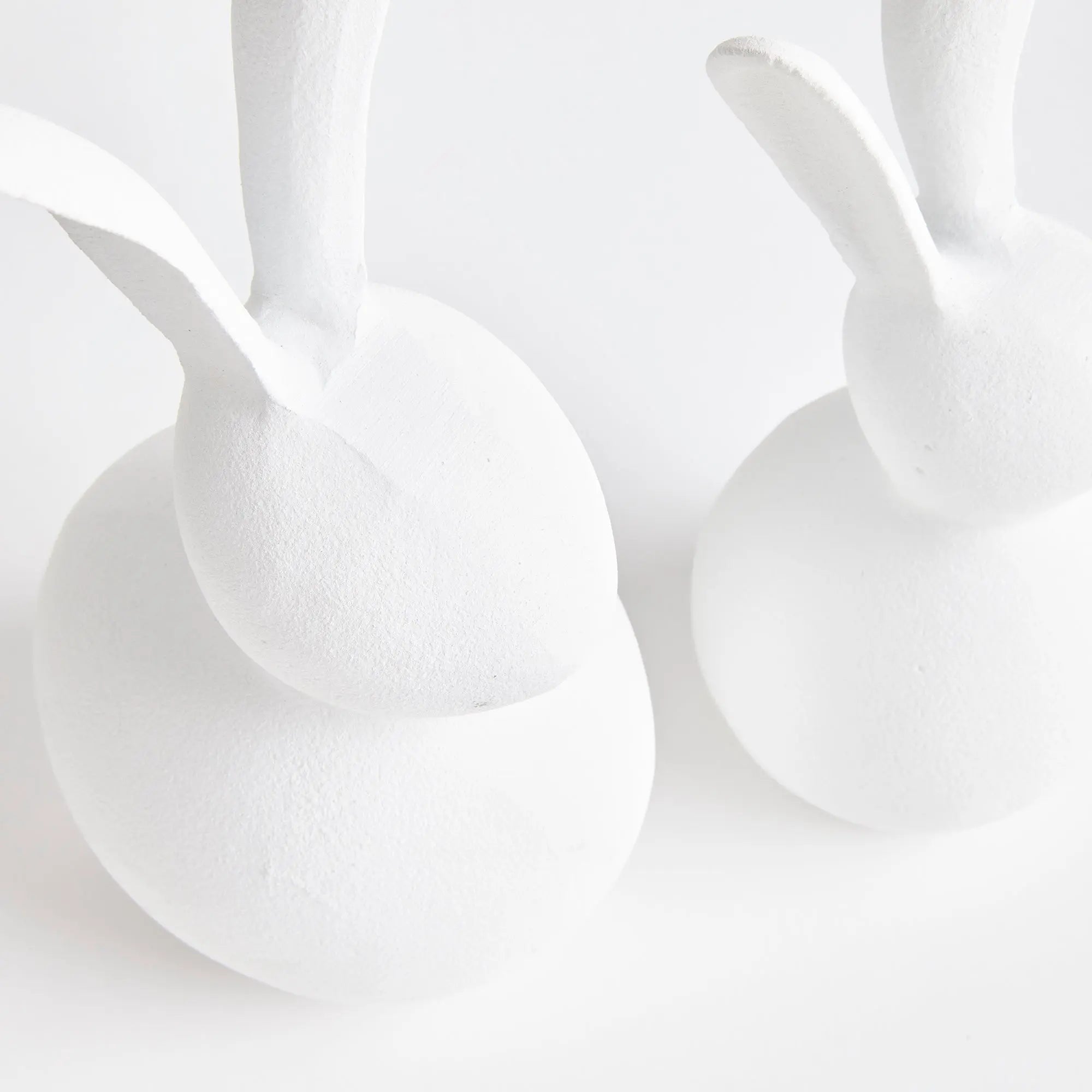 LOLA GARDEN SCULPTURES, SET OF 2 Villa Decor & Design