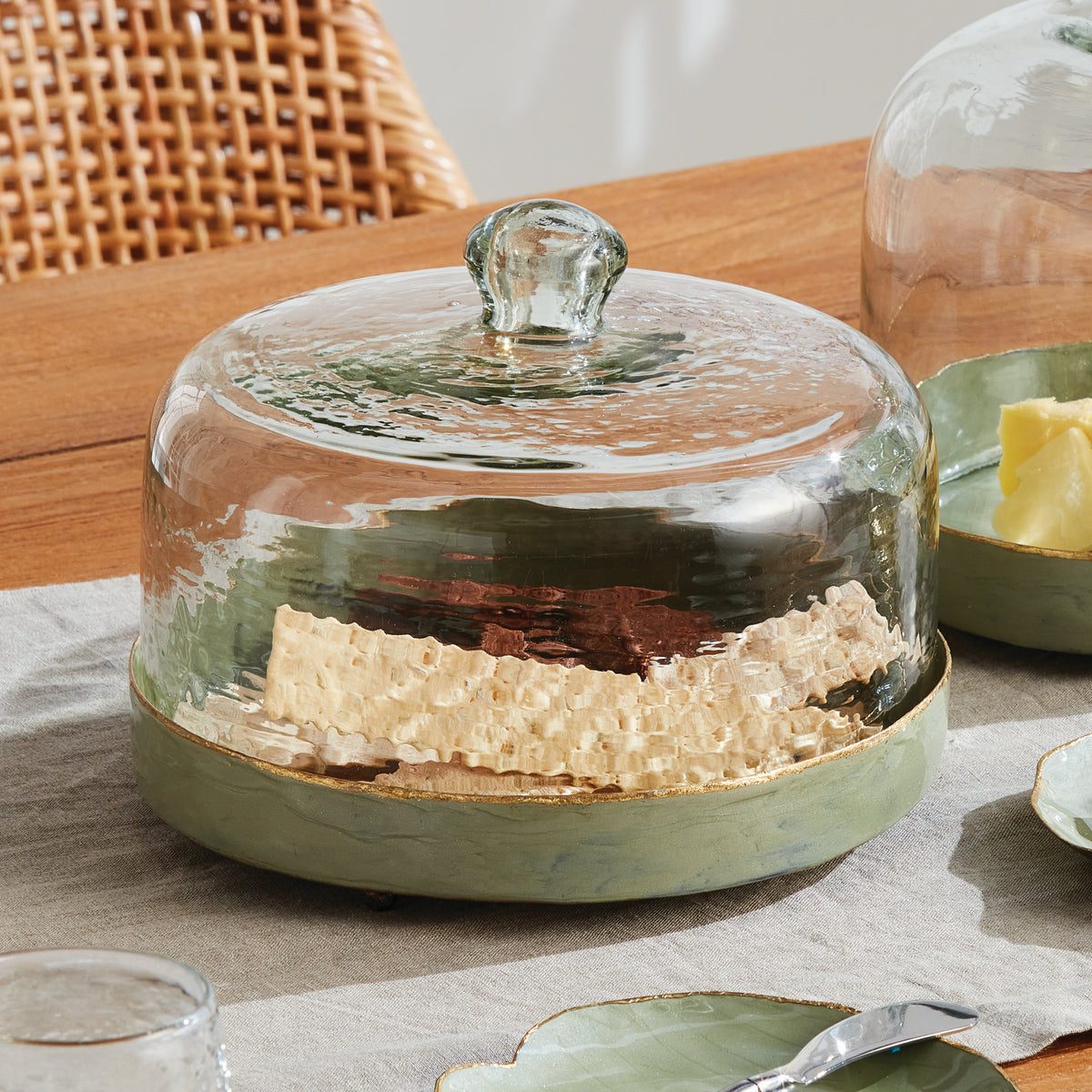Kammie Tray with Cloche Large