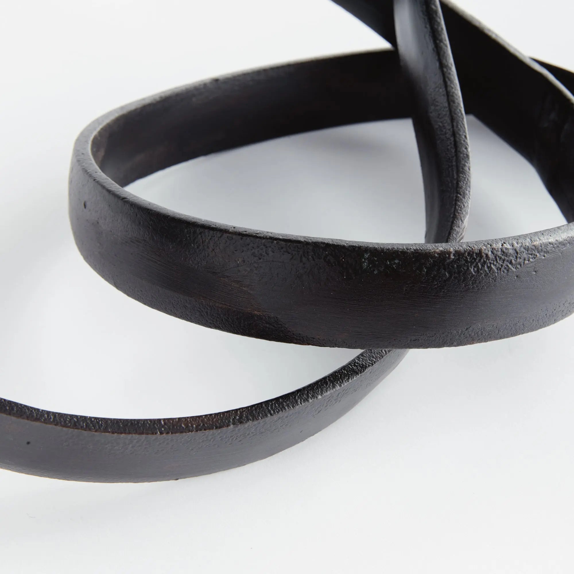 Canute Objet decorative accent in matte black