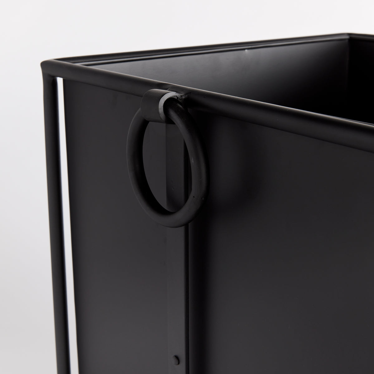 Callahan Square Planter