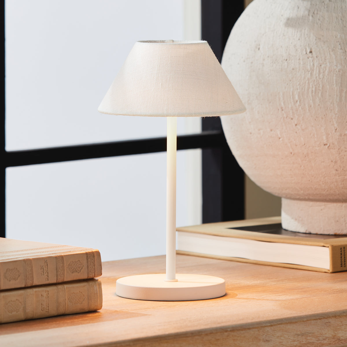Alluna Cordless LED Lamp 10"