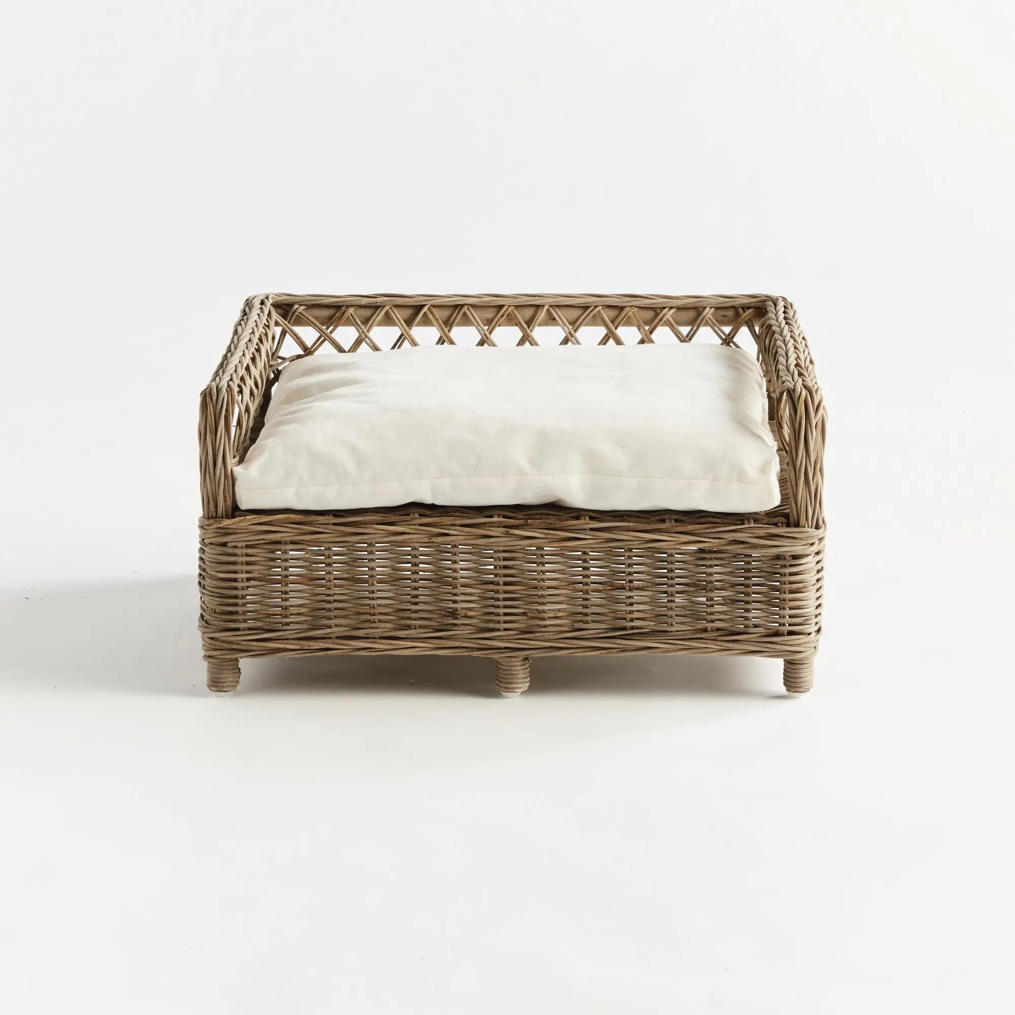 Normandy woven rattan dog bed with gray cushion – Small size