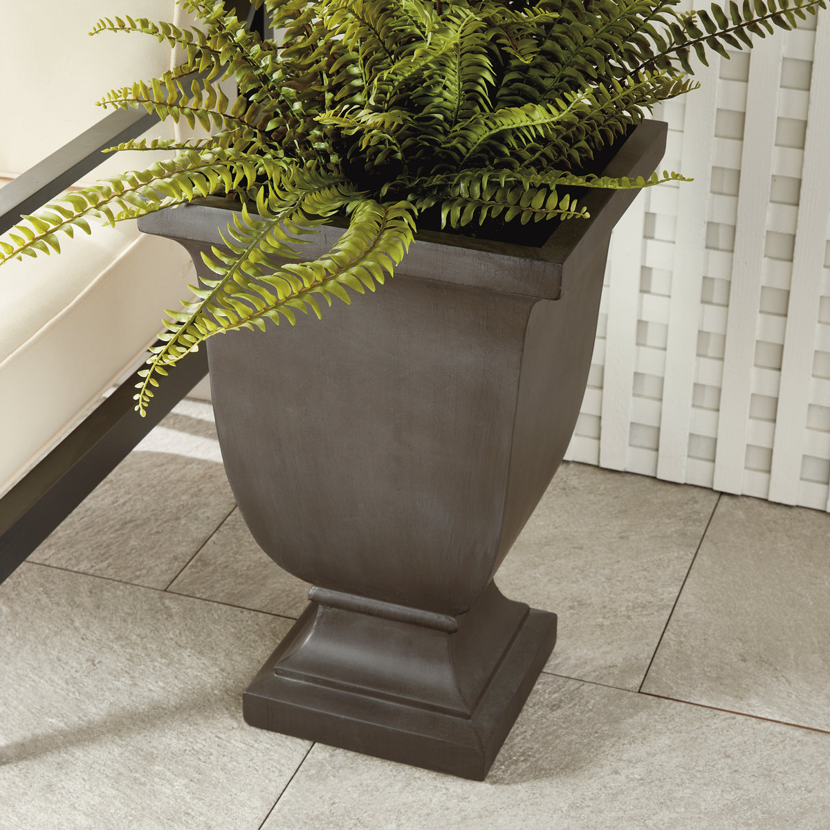 Fibreclay Beckett Sq Footed Planter Large