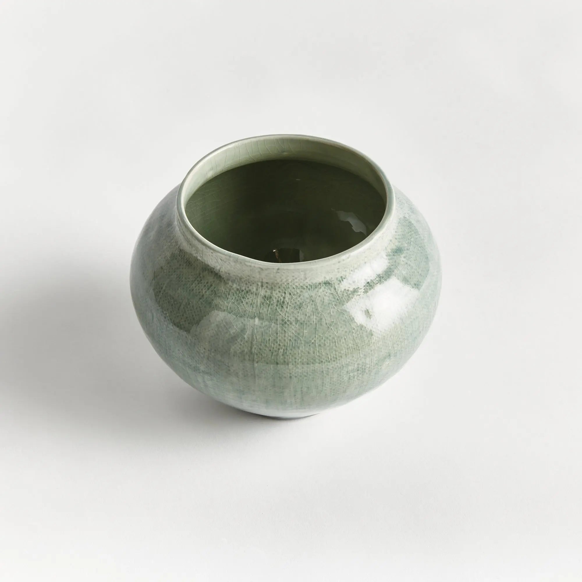 Barclay Butera Ojai Pot in Sage