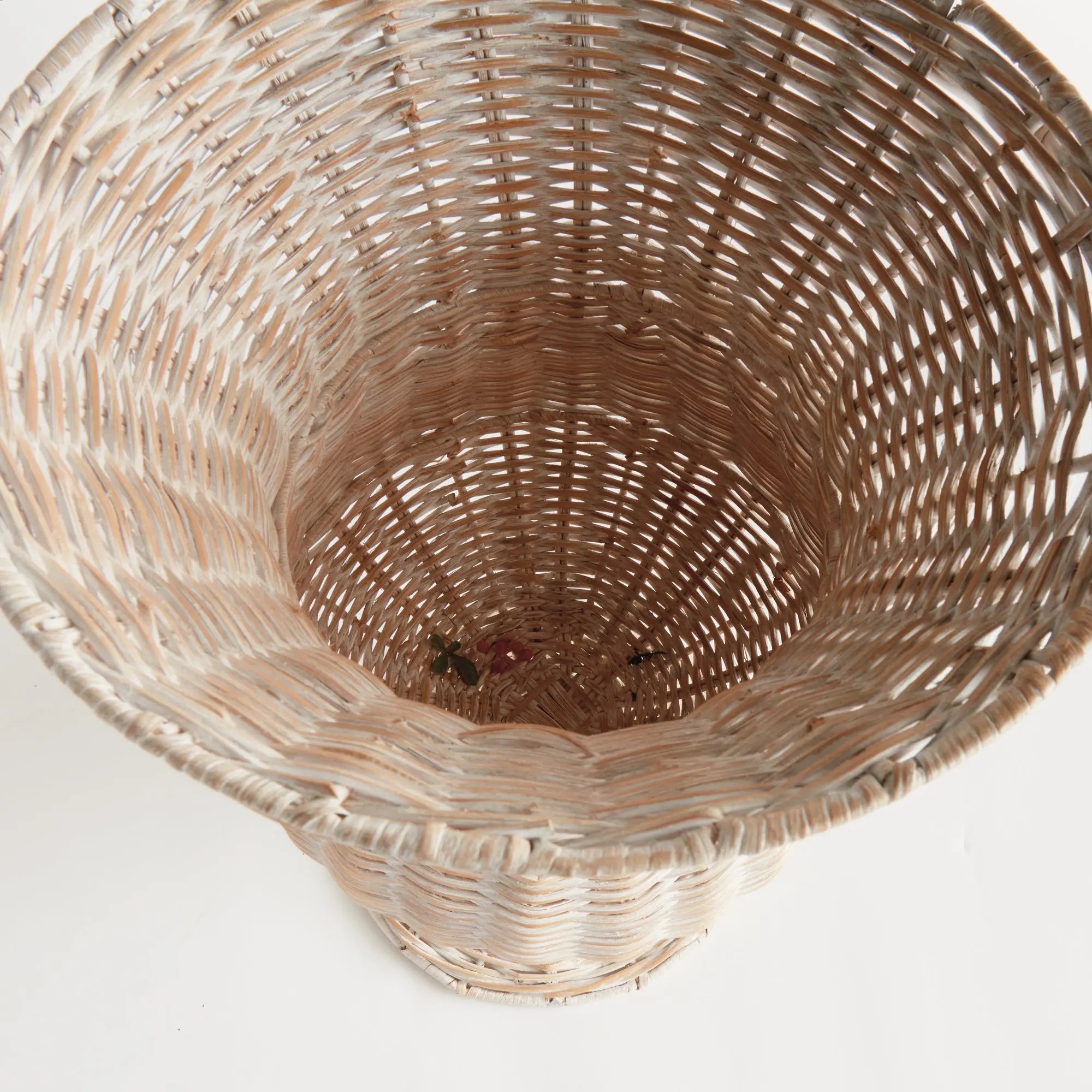 Chesapeake Rattan Footed Urn - 22" Tall | Whitewash or Natural Vessel - Villa Decor & Design