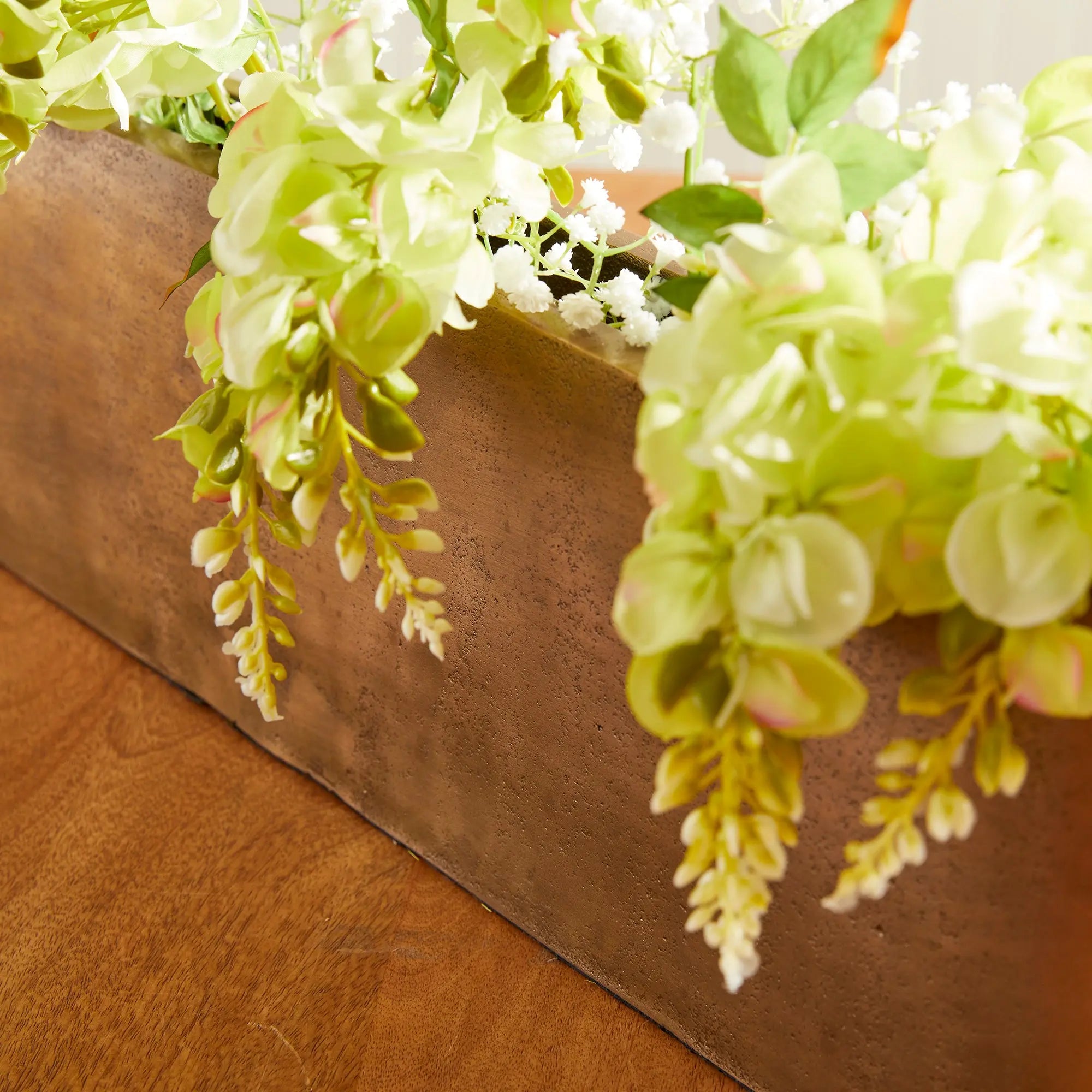 JOSS VASE Villa Decor & Design