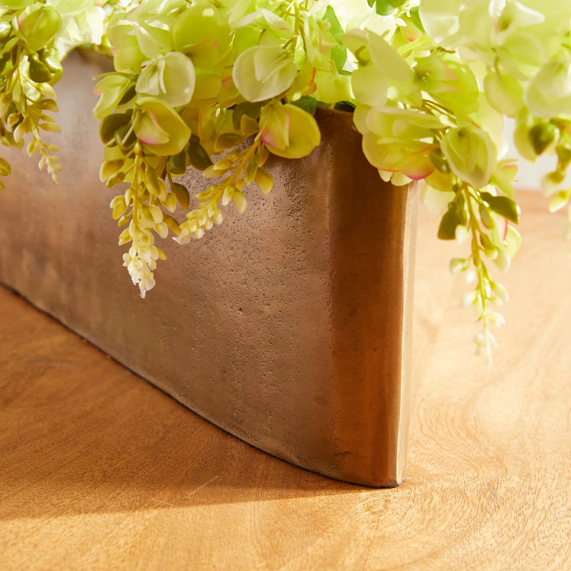 JOSS VASE Villa Decor & Design