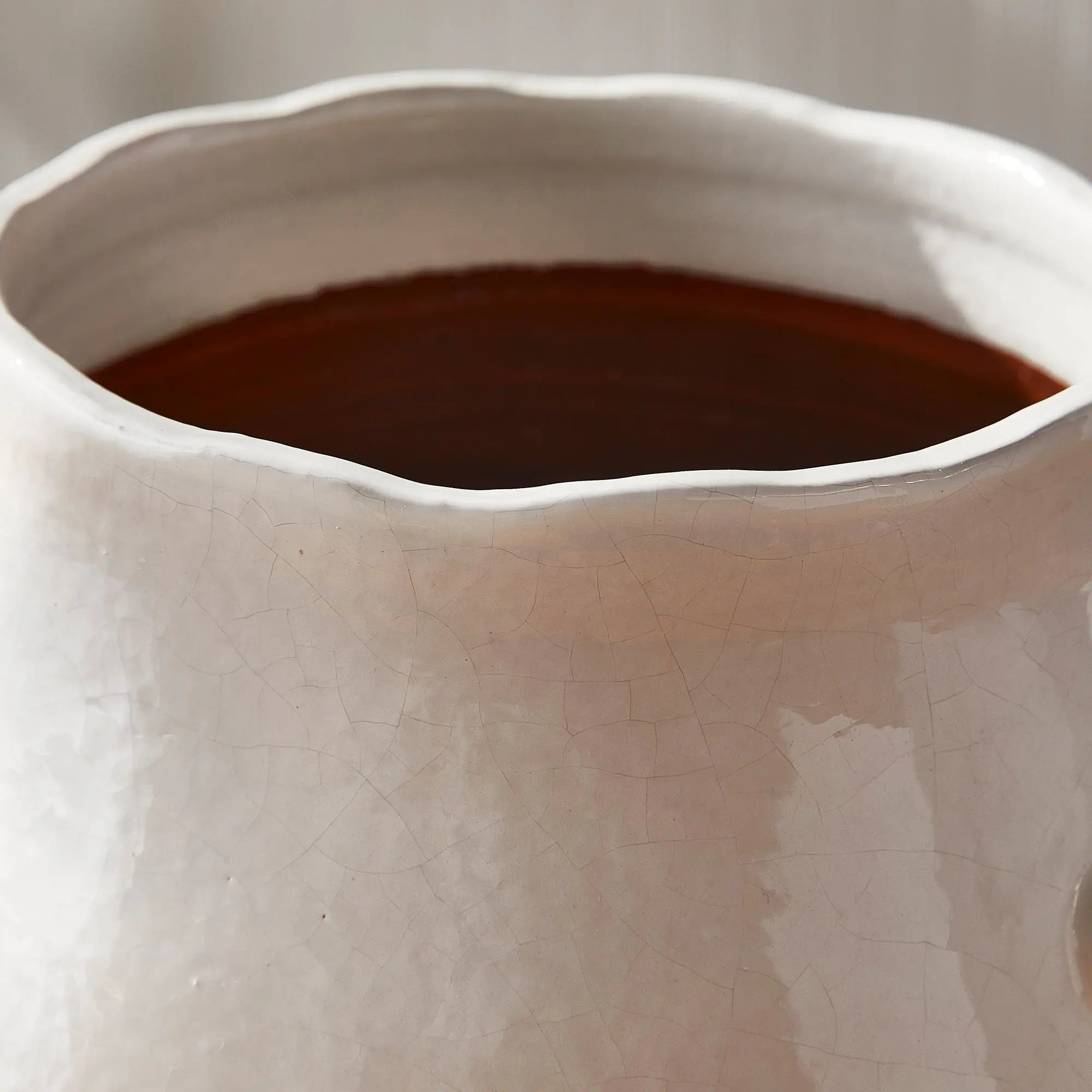 Wellon Footed Cachepot – Small or Large| White Ceramic Planter - Villa Decor & Design