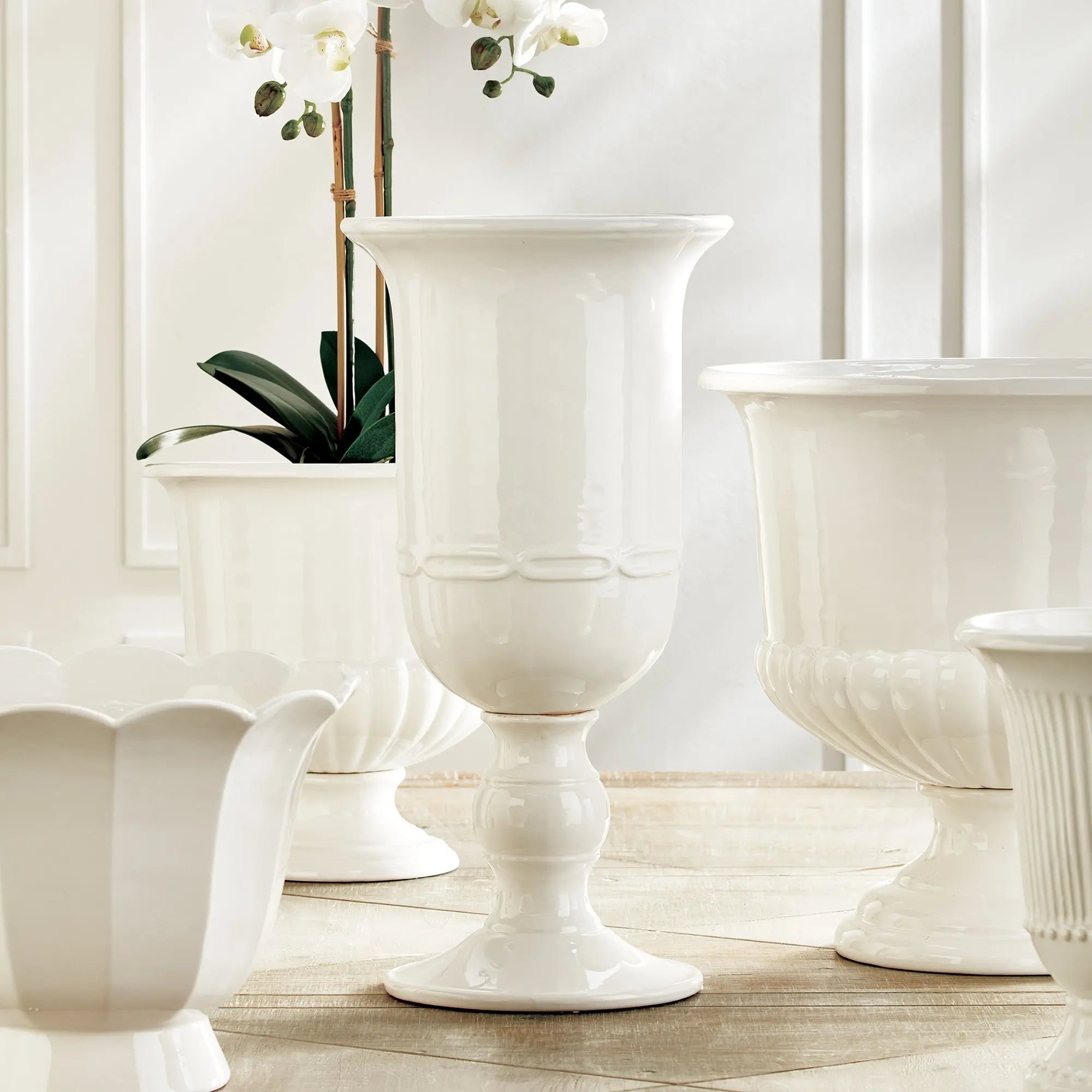 MIRABELLE PETITE PEDESTAL URN Villa Decor & Design
