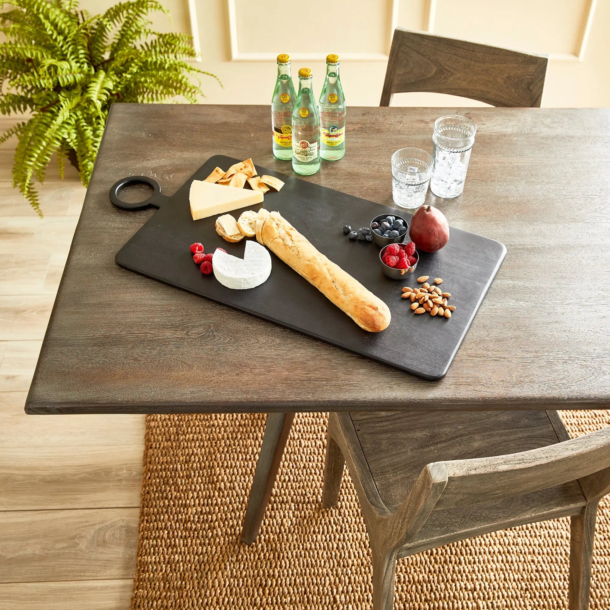 Black mango wood charcuterie board – large size