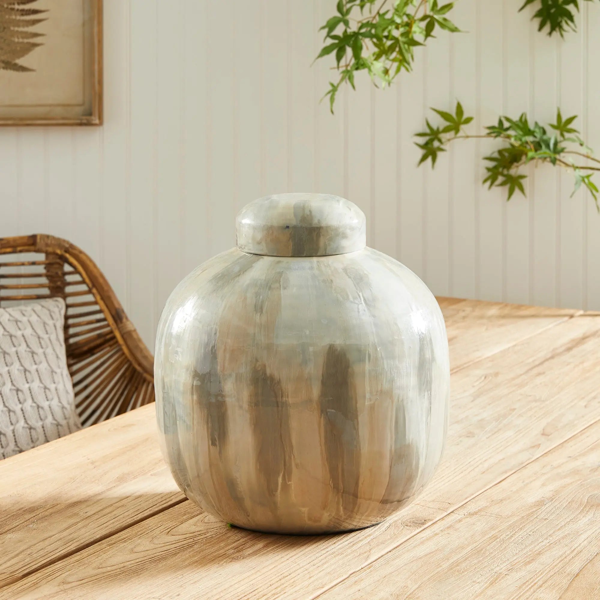 ALMETA LIDDED URN Villa Decor & Design