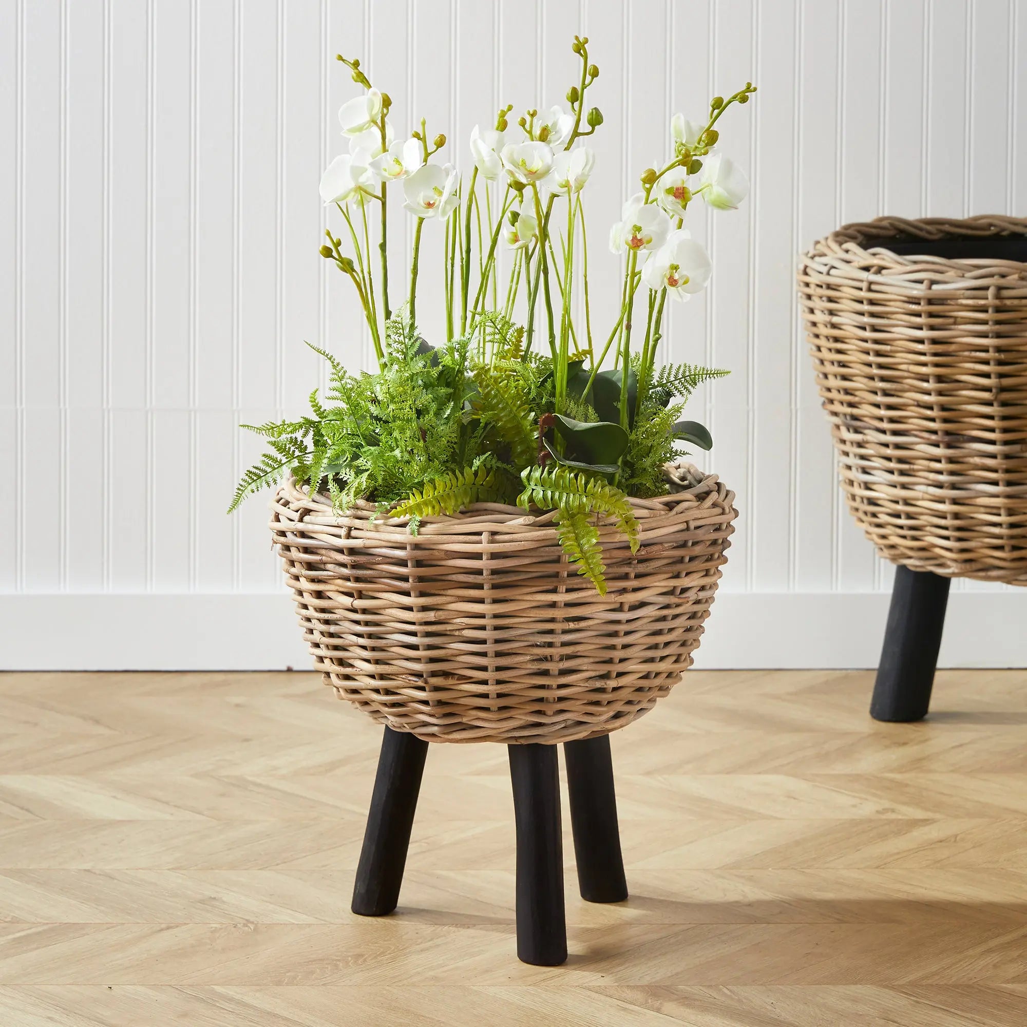 WOVEN RATTAN DRY BASKET PLANT RISER 17" Villa Decor & Design