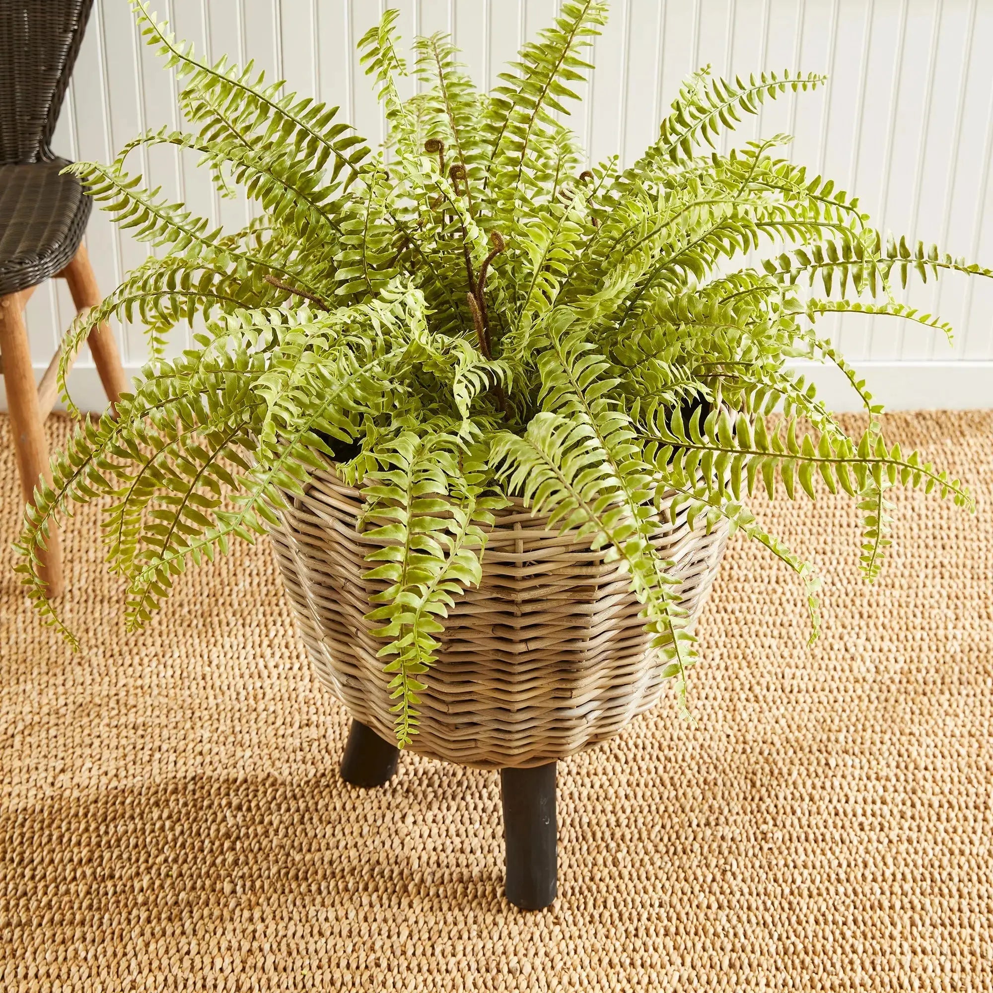 WOVEN RATTAN DRY BASKET PLANT RISER 21.25" Villa Decor & Design