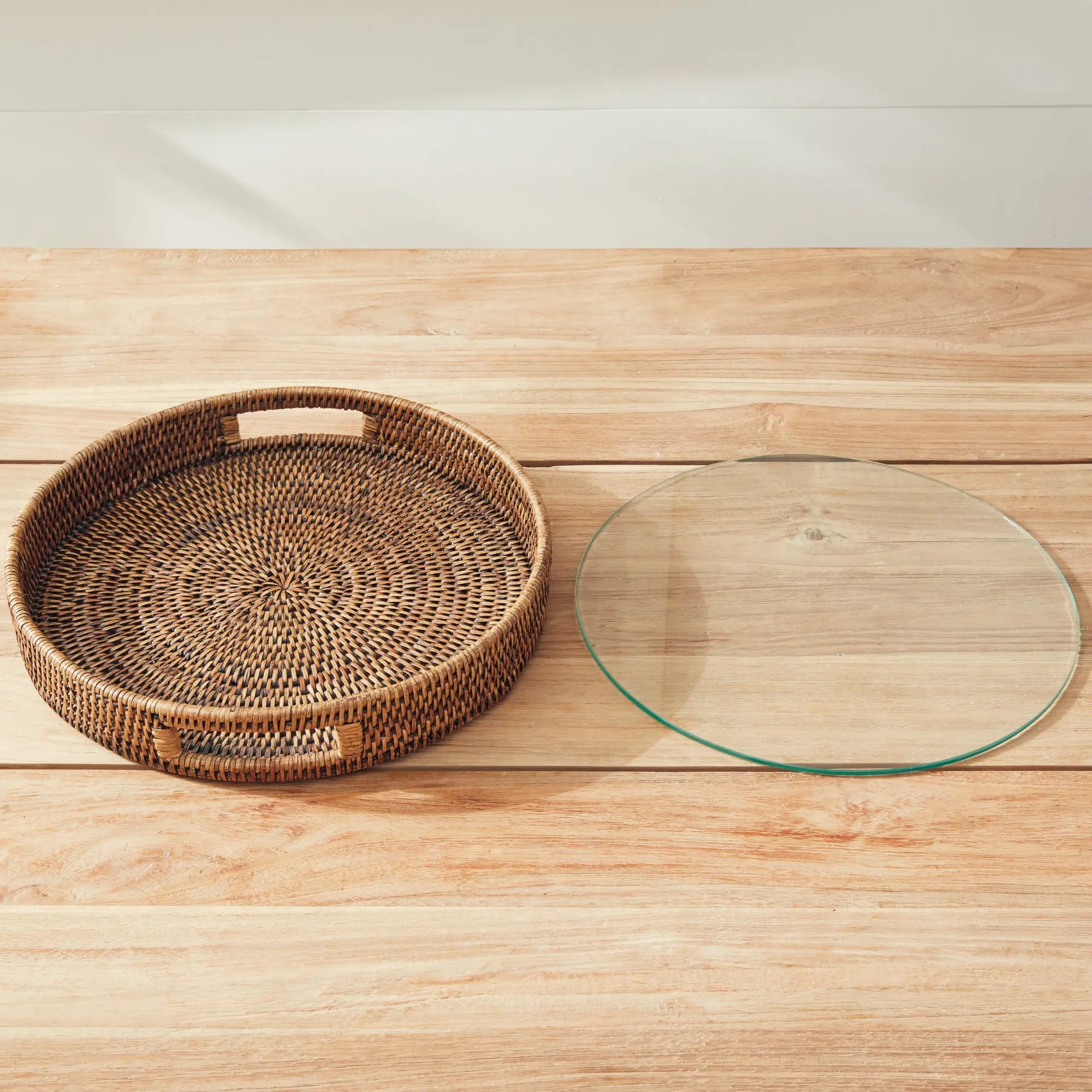 BURMA RATTAN ROUND SERVING TRAY - warm brown - MEDIUM