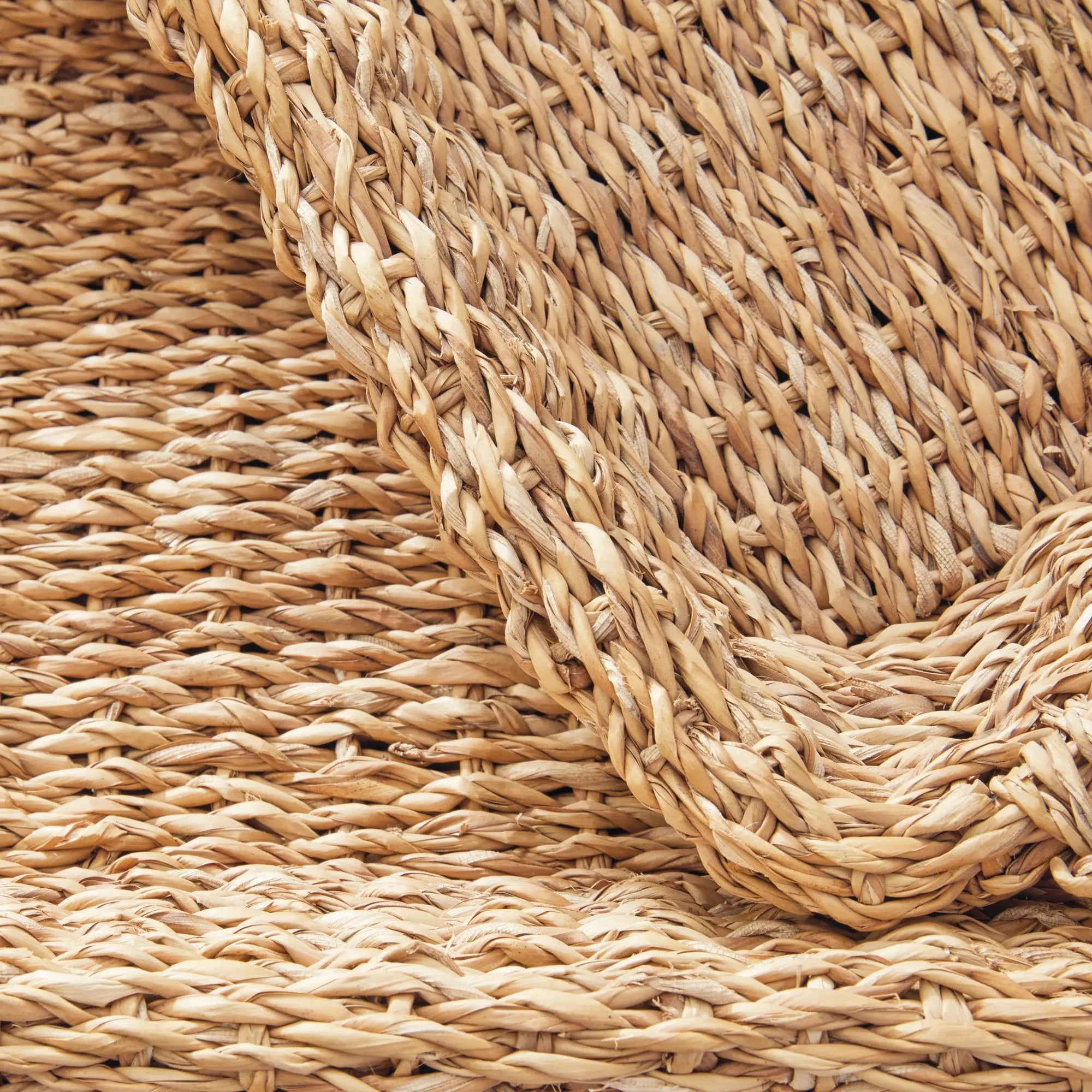 SEAGRASS TRAYS WITH HANDLES, SET OF 3 Villa Decor & Design