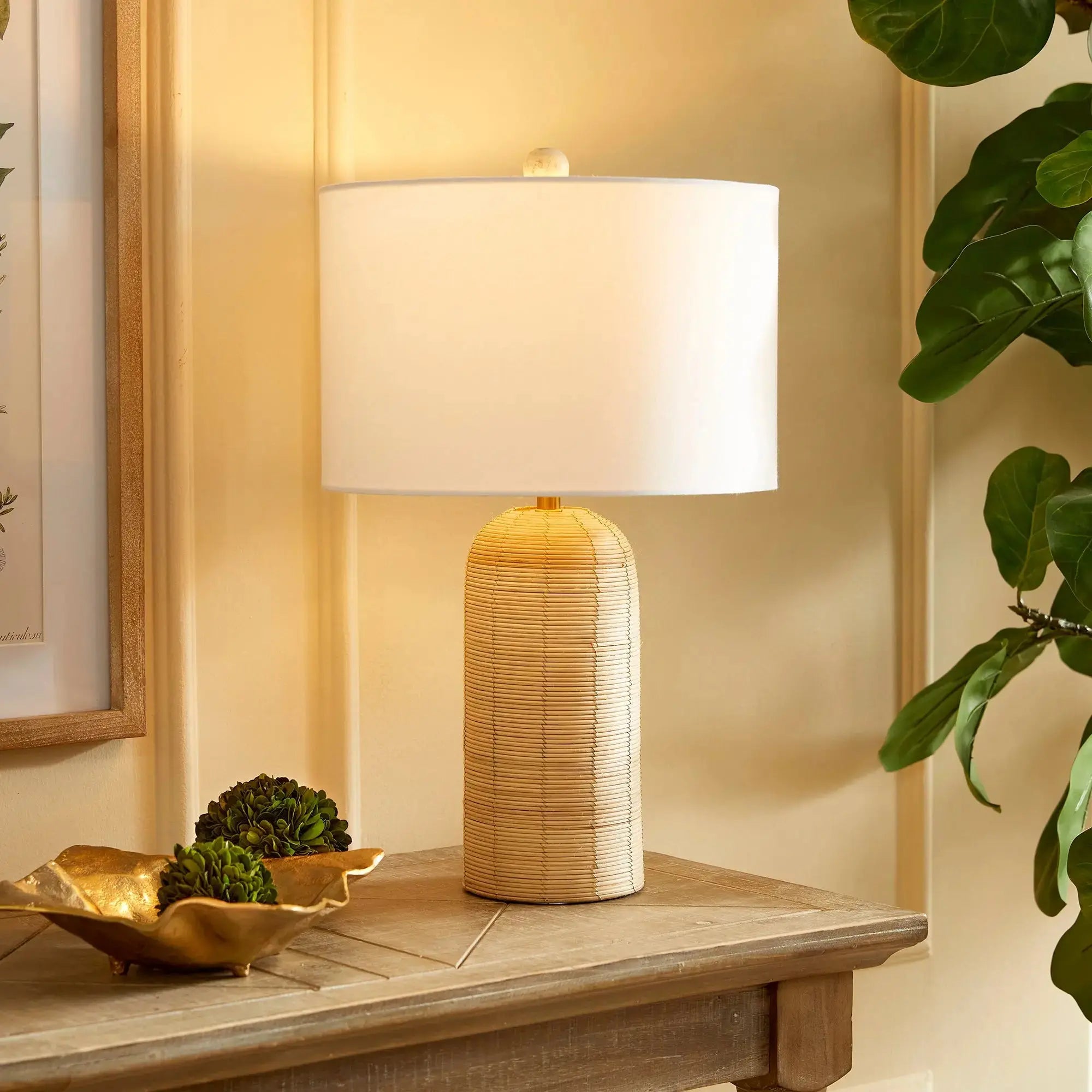 Coastal-Lighting Villa Decor & Design