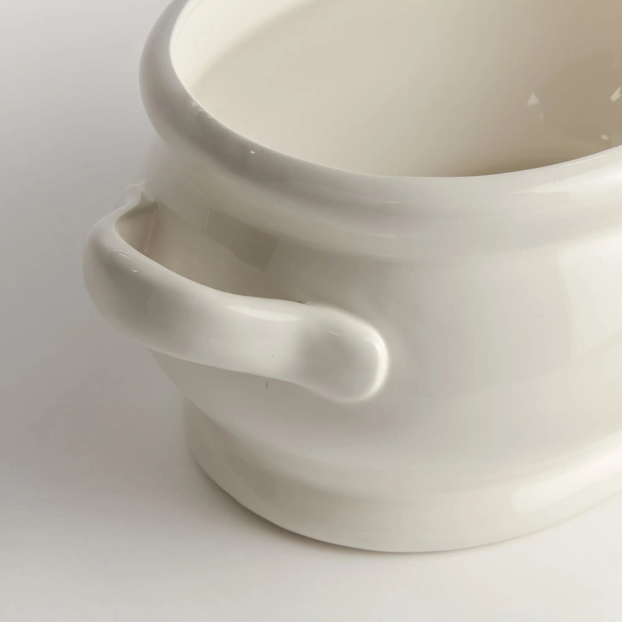 BRADFORD OVAL CACHEPOT Villa Decor & Design