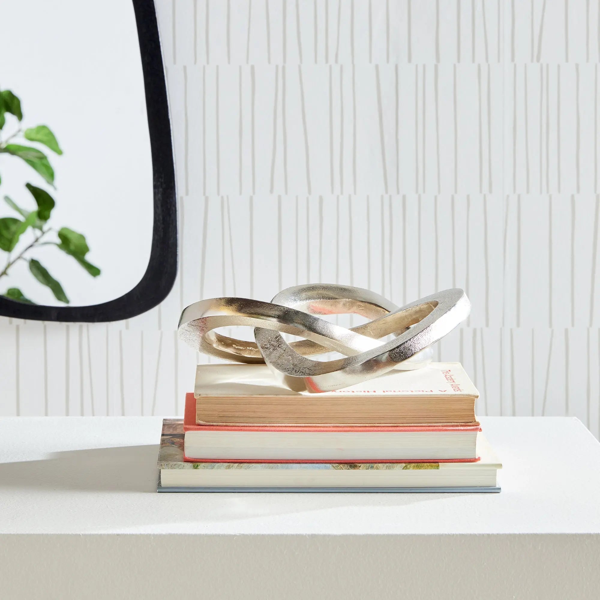 MATTEO SCULPTURE Villa Decor & Design