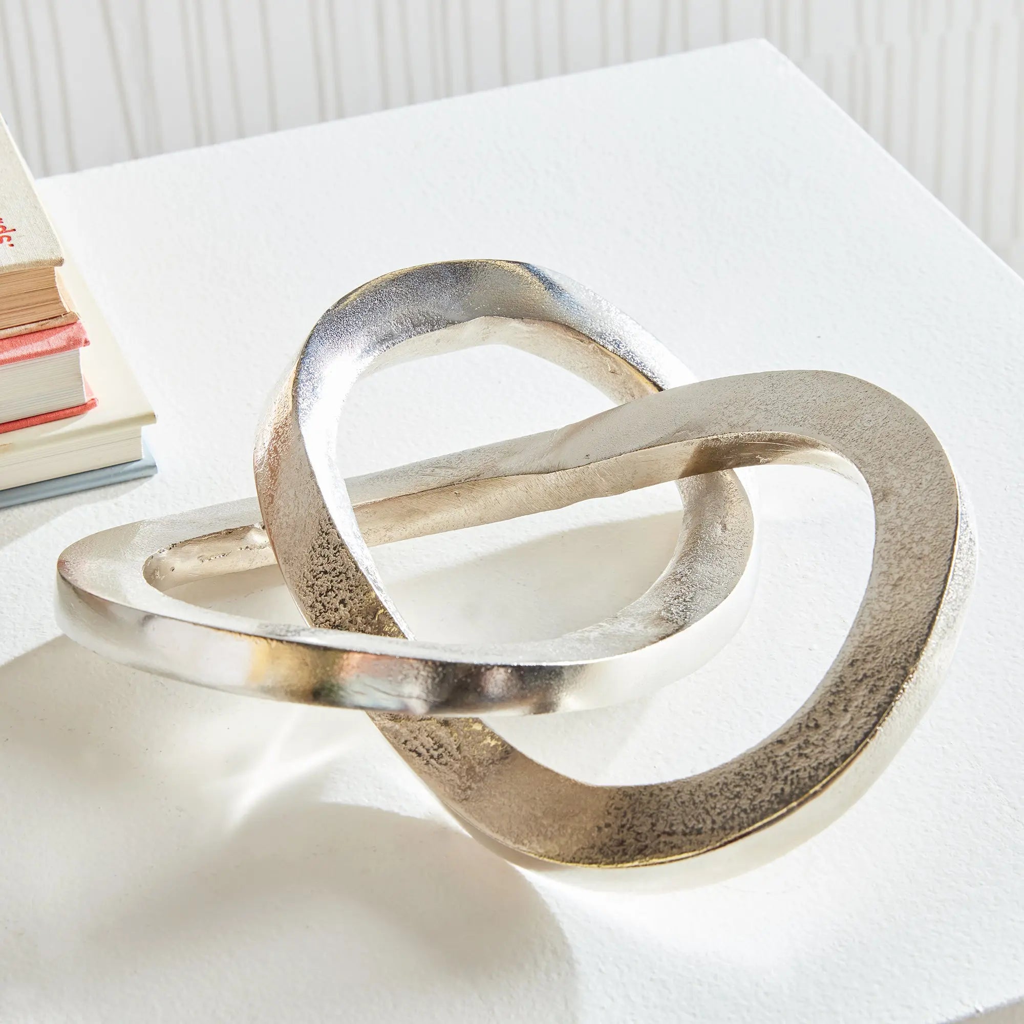 MATTEO SCULPTURE Villa Decor & Design
