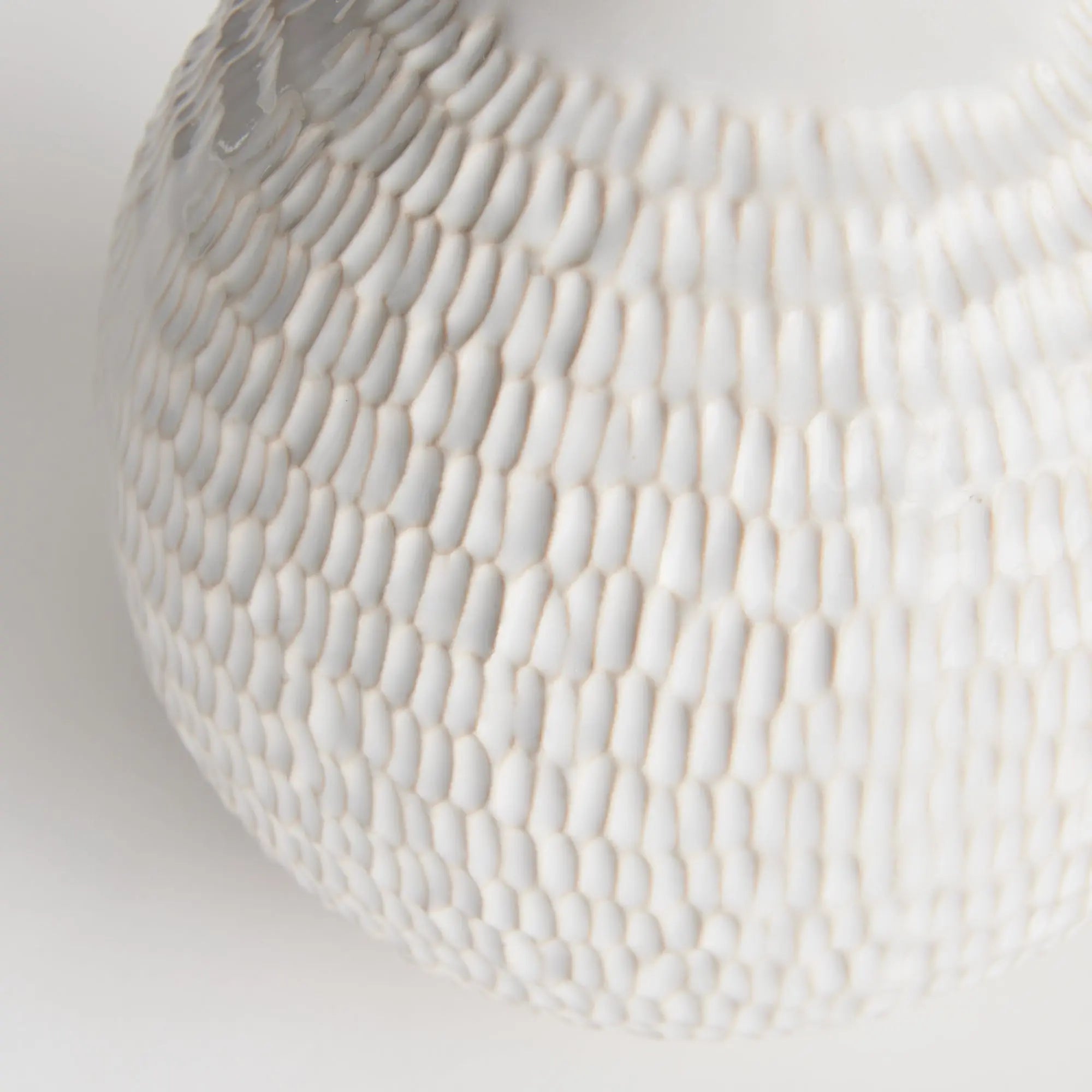 Nereus etched white stoneware vase – artisan handmade finish