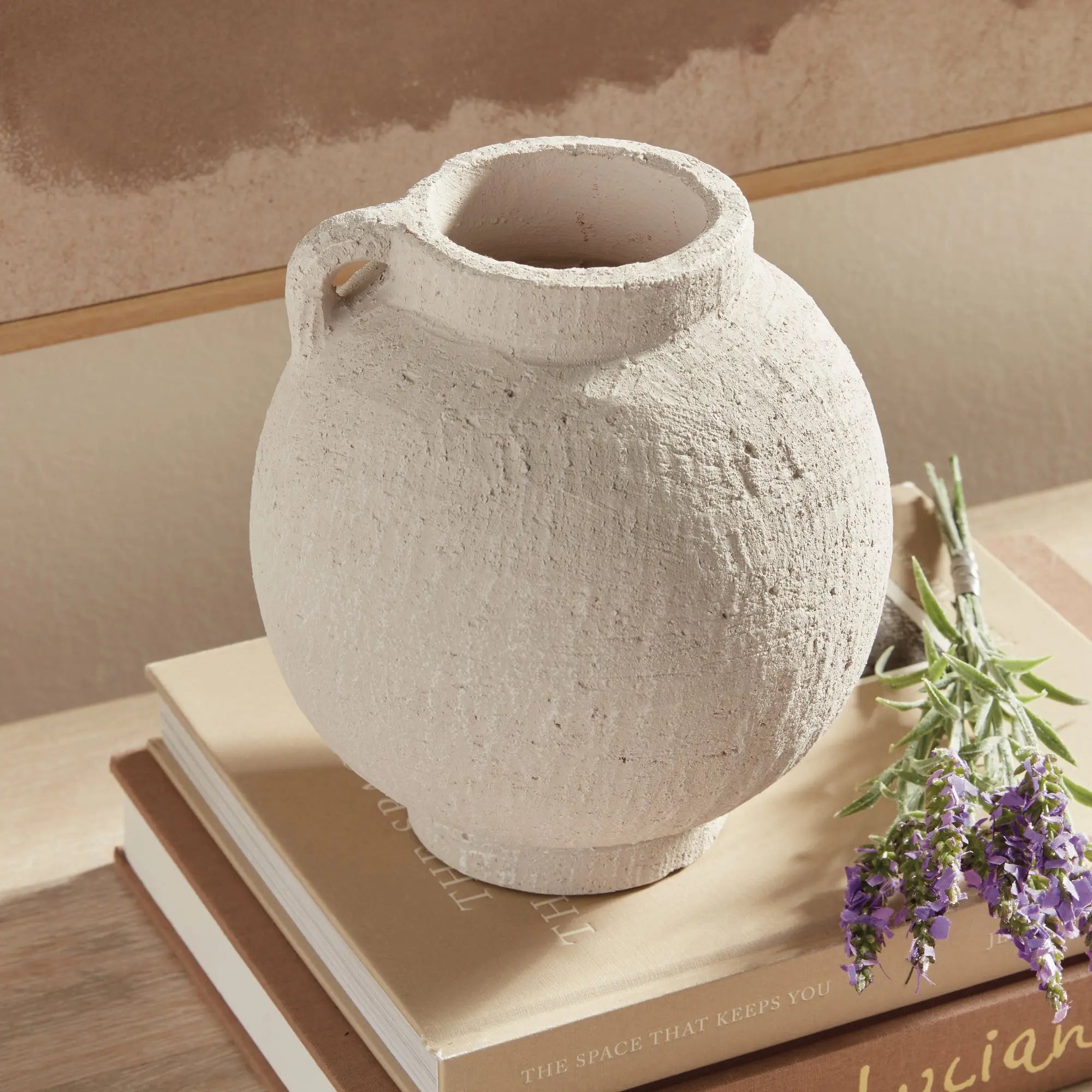 Gianna white terracotta vases – small
