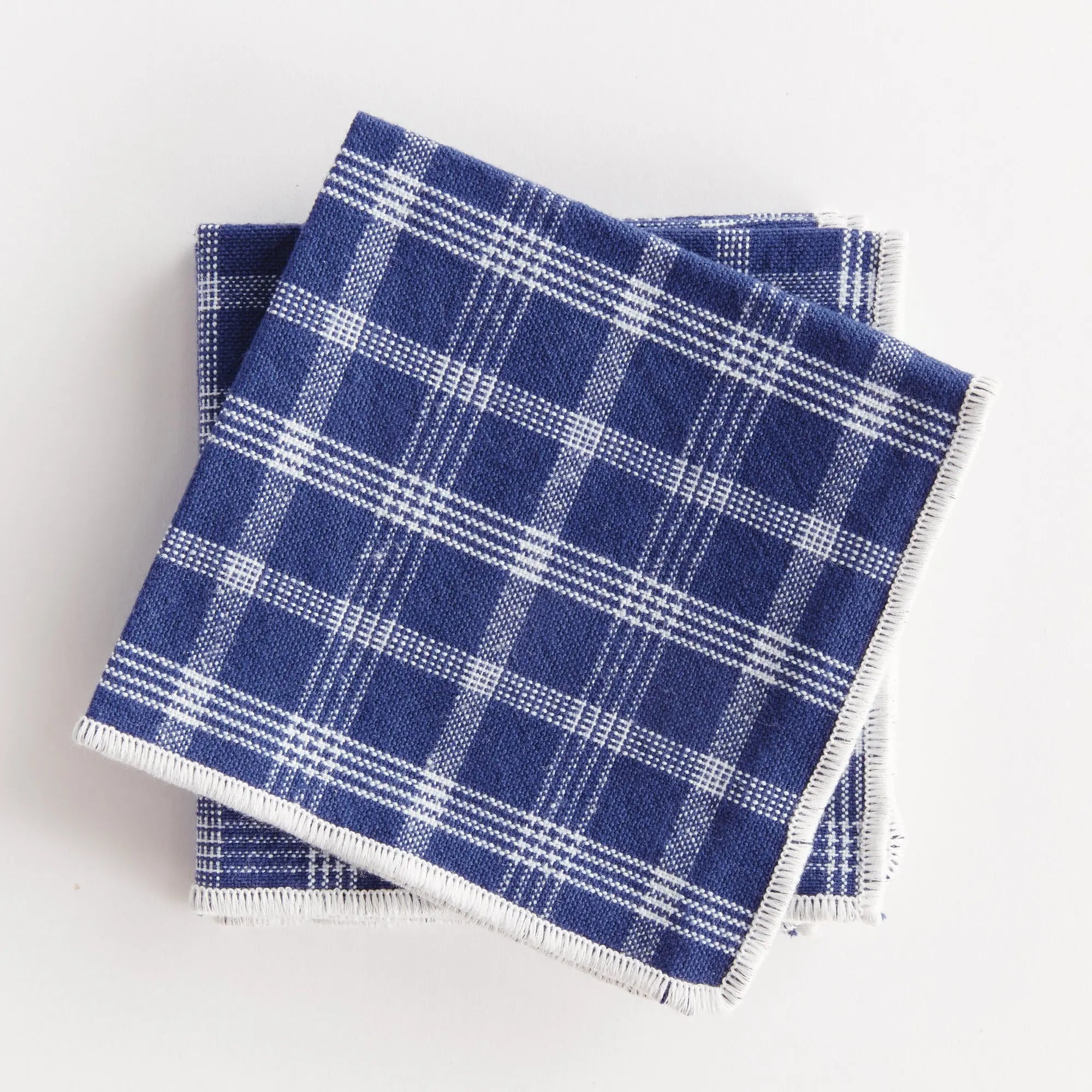 Barclay Butera Oakwood Table Linens