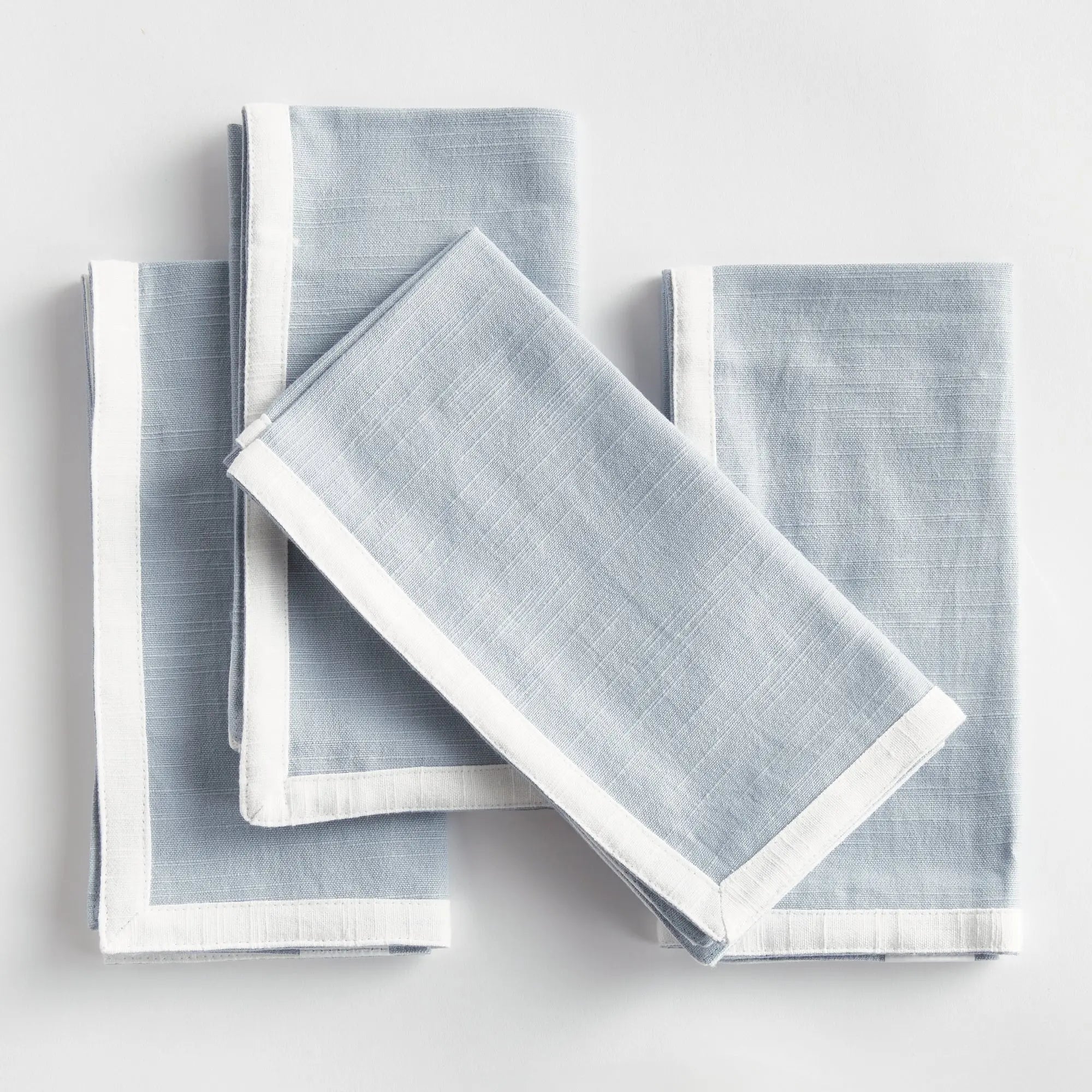 Paige Dinner Napkins (Blue/White), SET OF 4