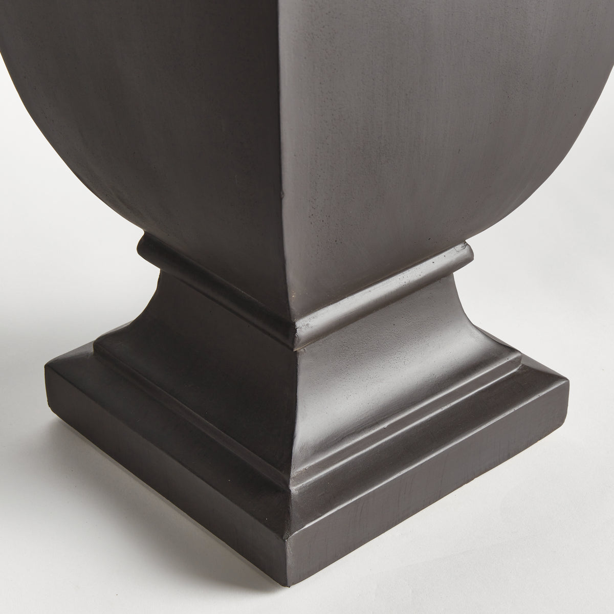 Fibreclay Beckett Sq Footed Planter Large