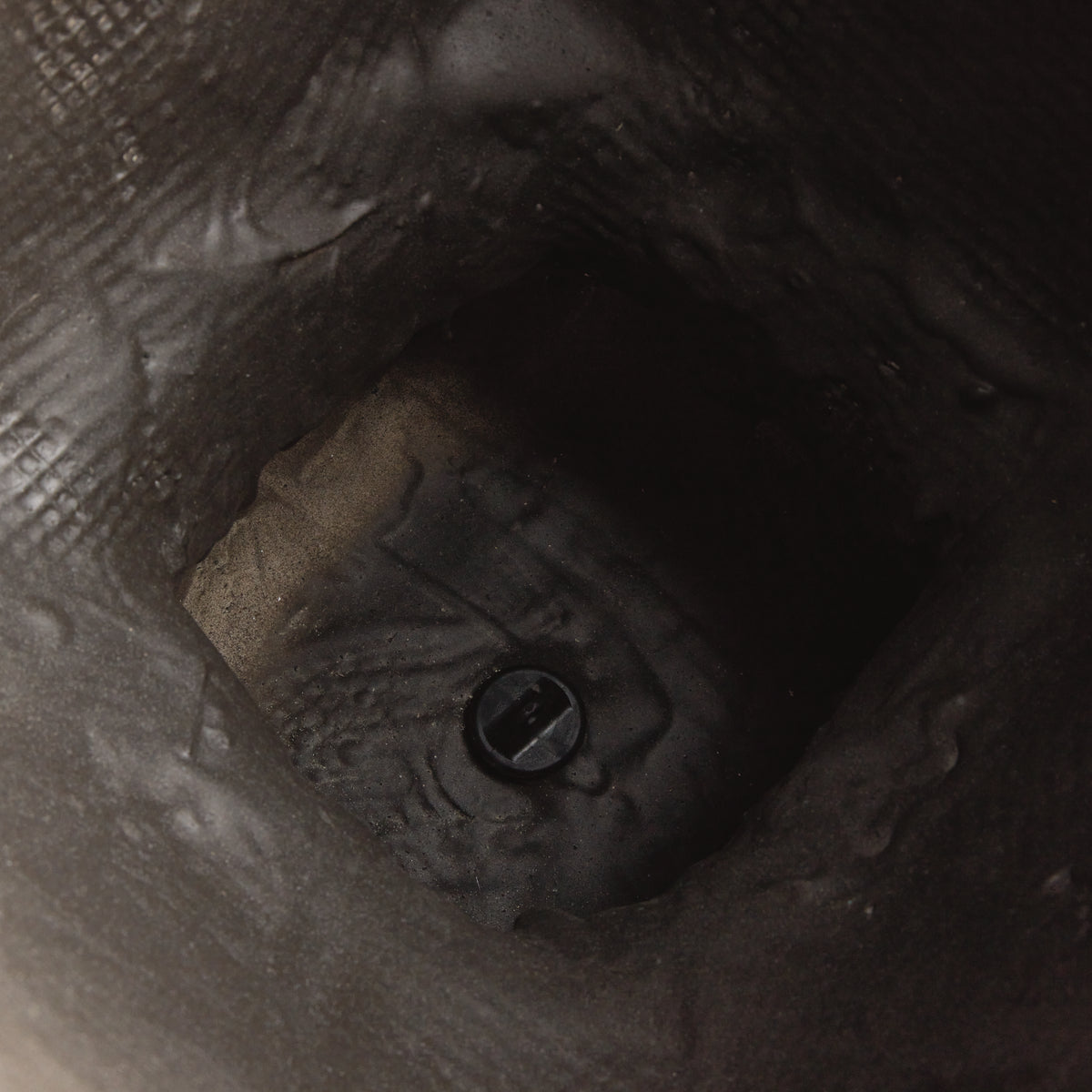 Fibreclay Beckett Sq Footed Planter Large