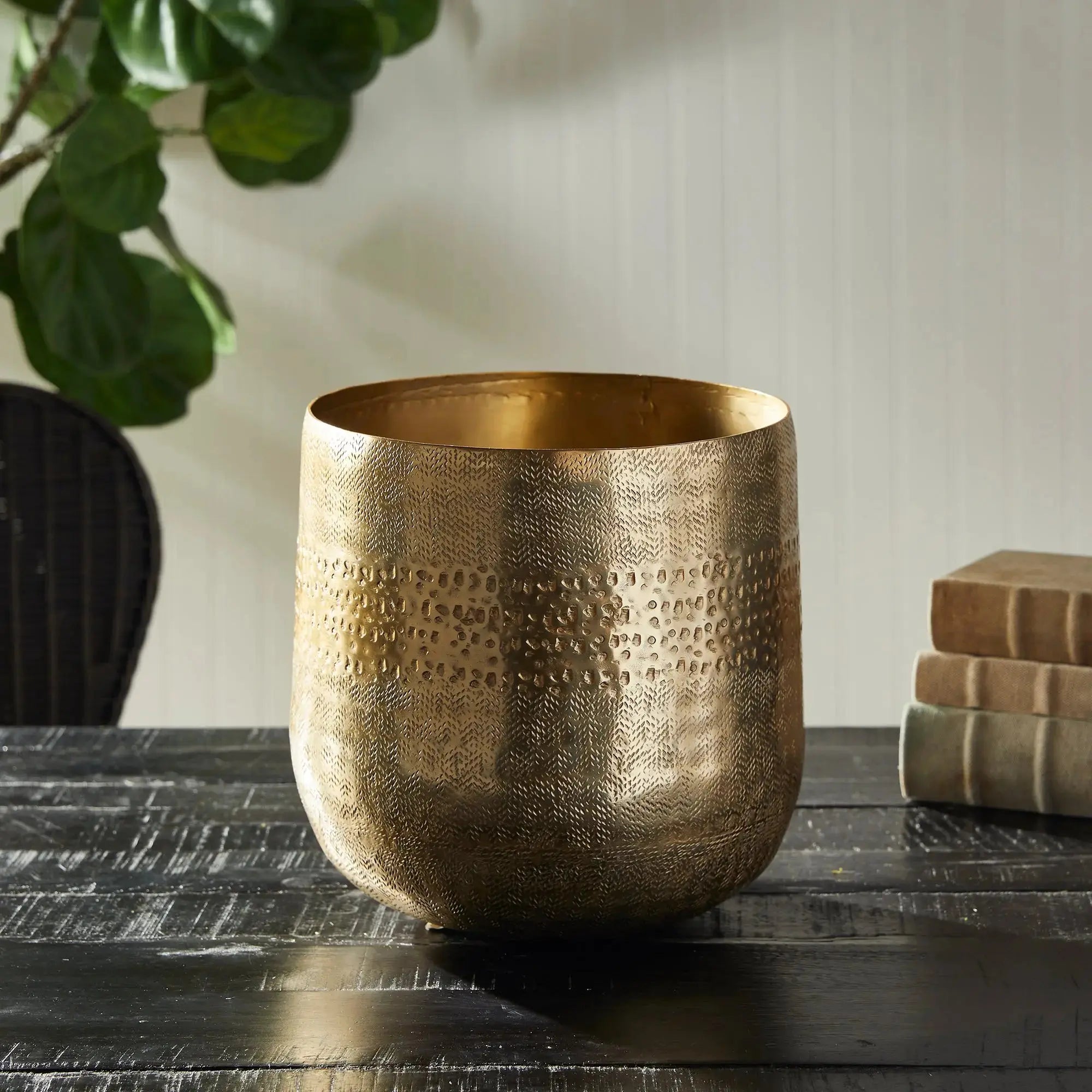 EMBERLYNN CACHEPOT LARGE Villa Decor & Design