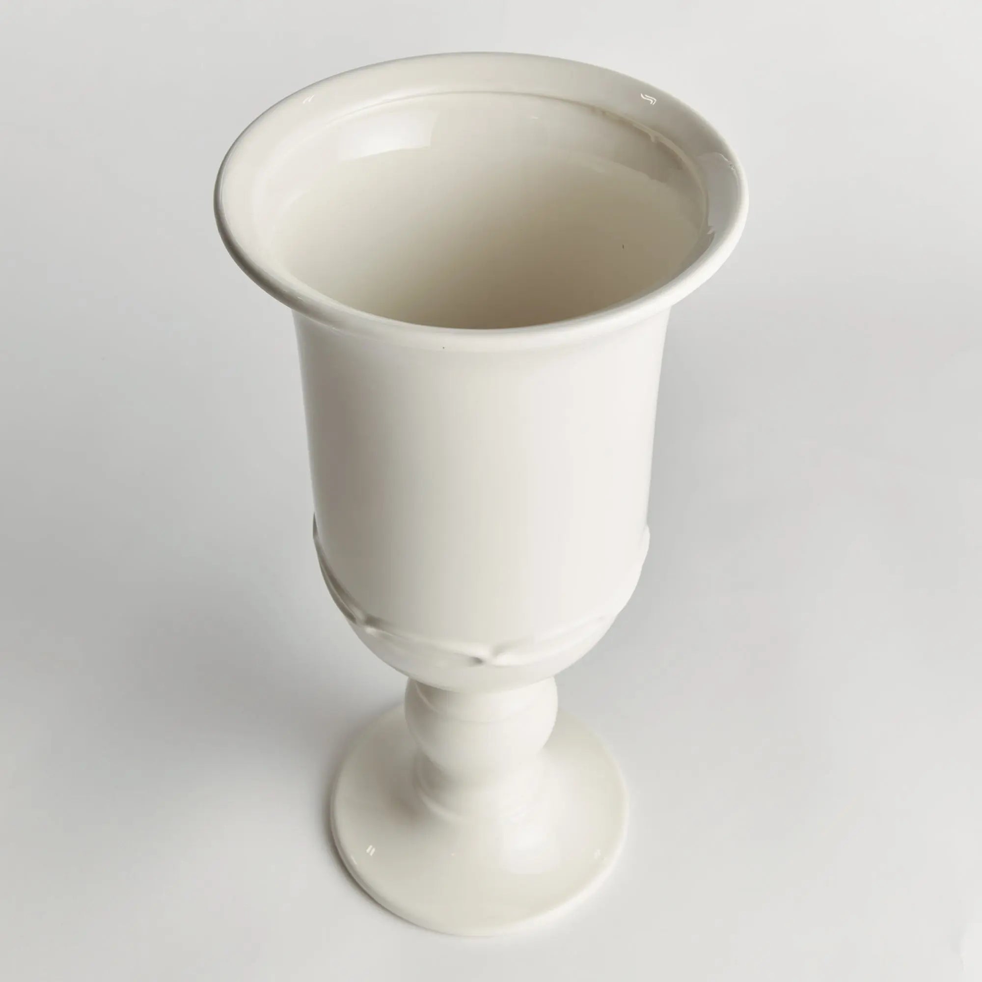 MIRABELLE PETITE PEDESTAL URN Villa Decor & Design