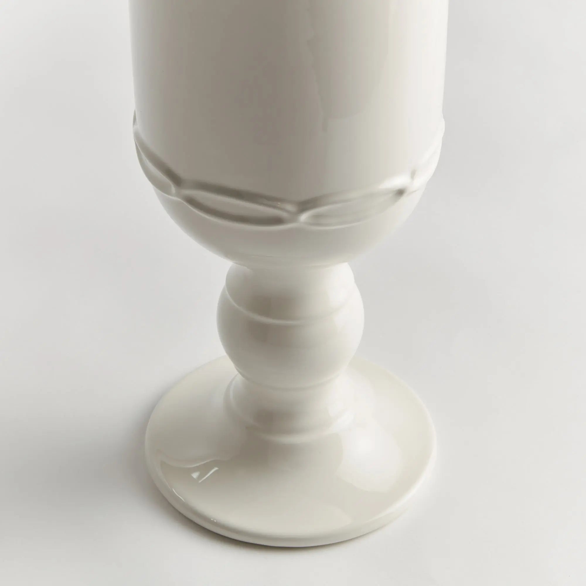 MIRABELLE PETITE PEDESTAL URN Villa Decor & Design