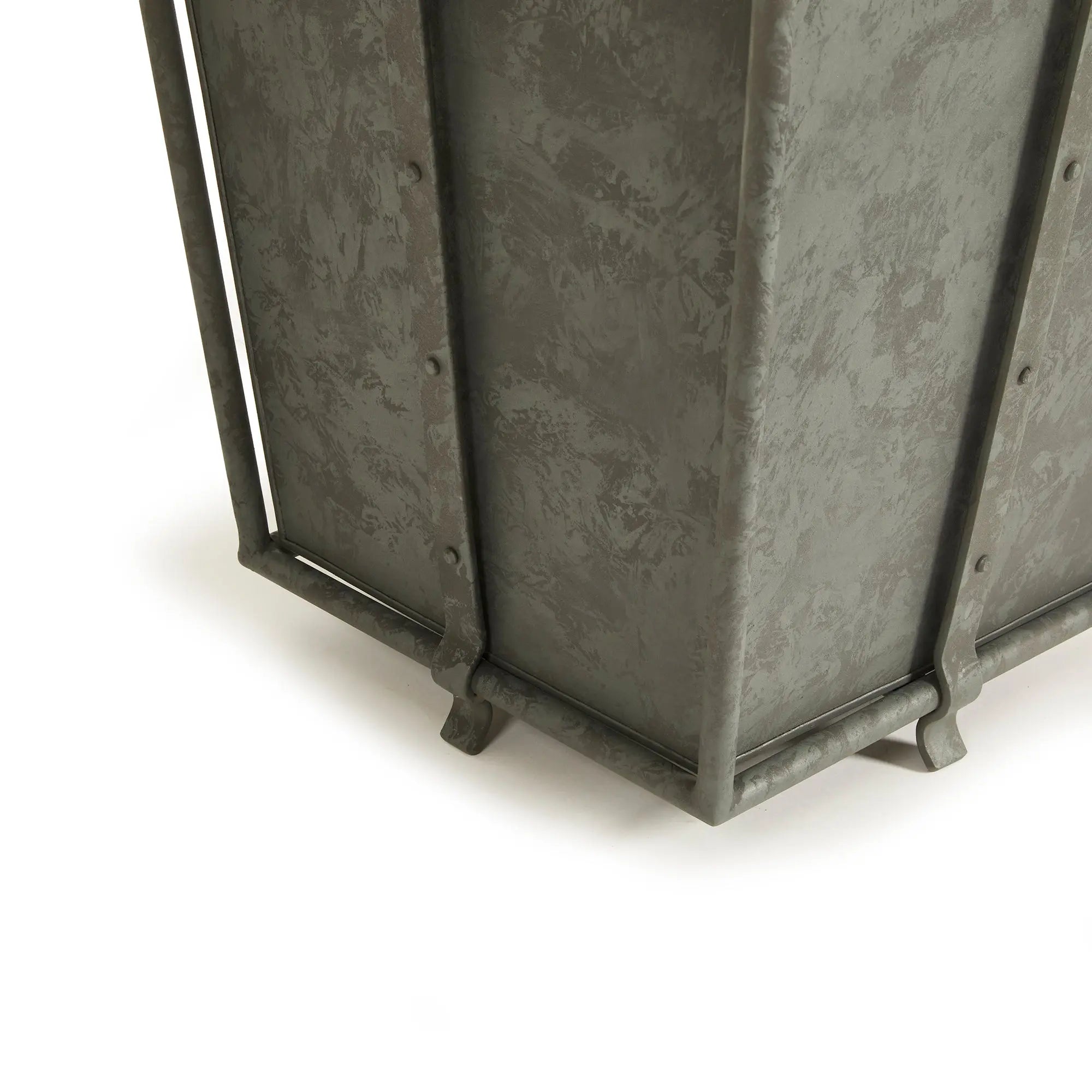 CALLAHAN TAPERED PLANTER SMALL Villa Decor & Design