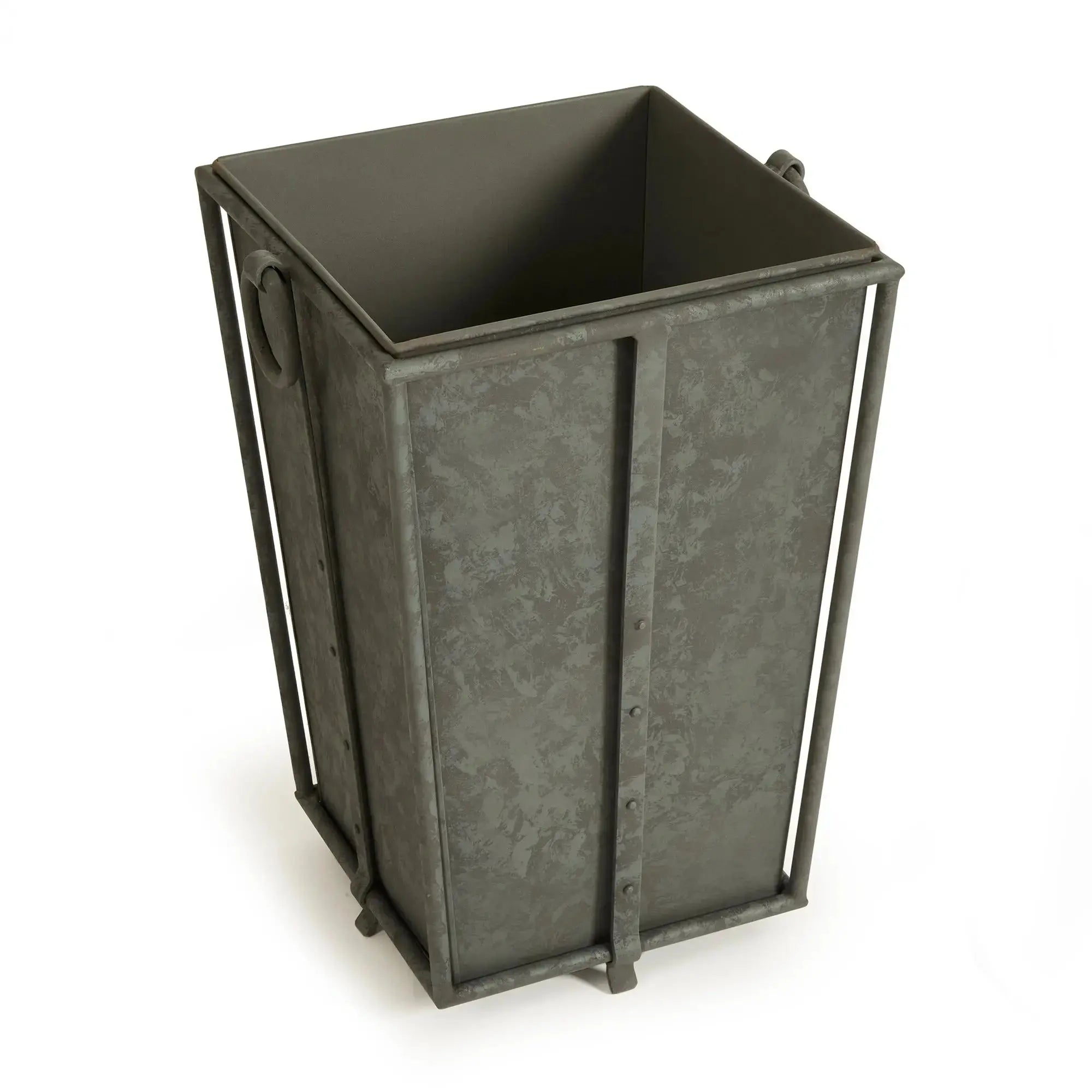 CALLAHAN TAPERED PLANTER LARGE Villa Decor & Design