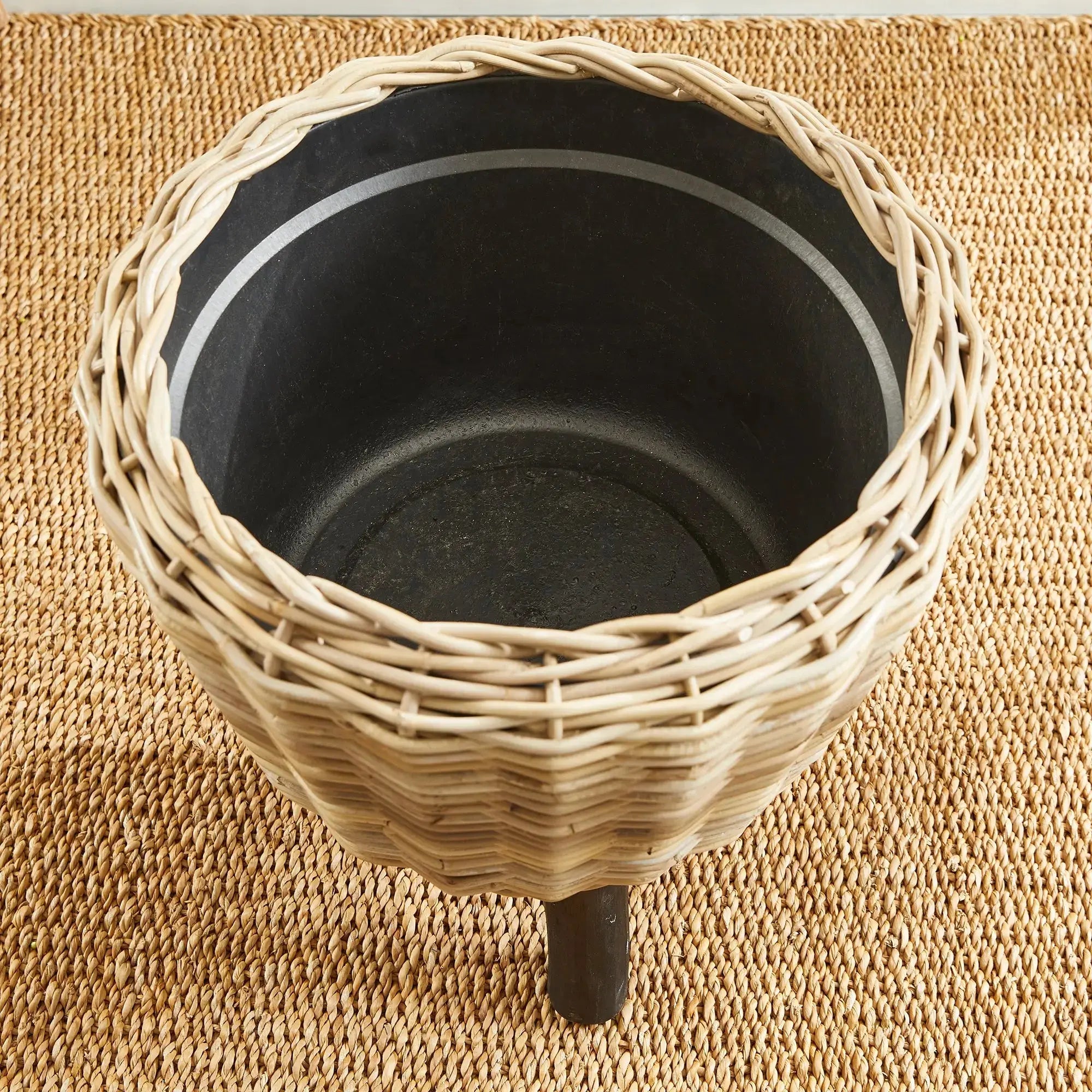 WOVEN RATTAN DRY BASKET PLANT RISER 21.25" Villa Decor & Design