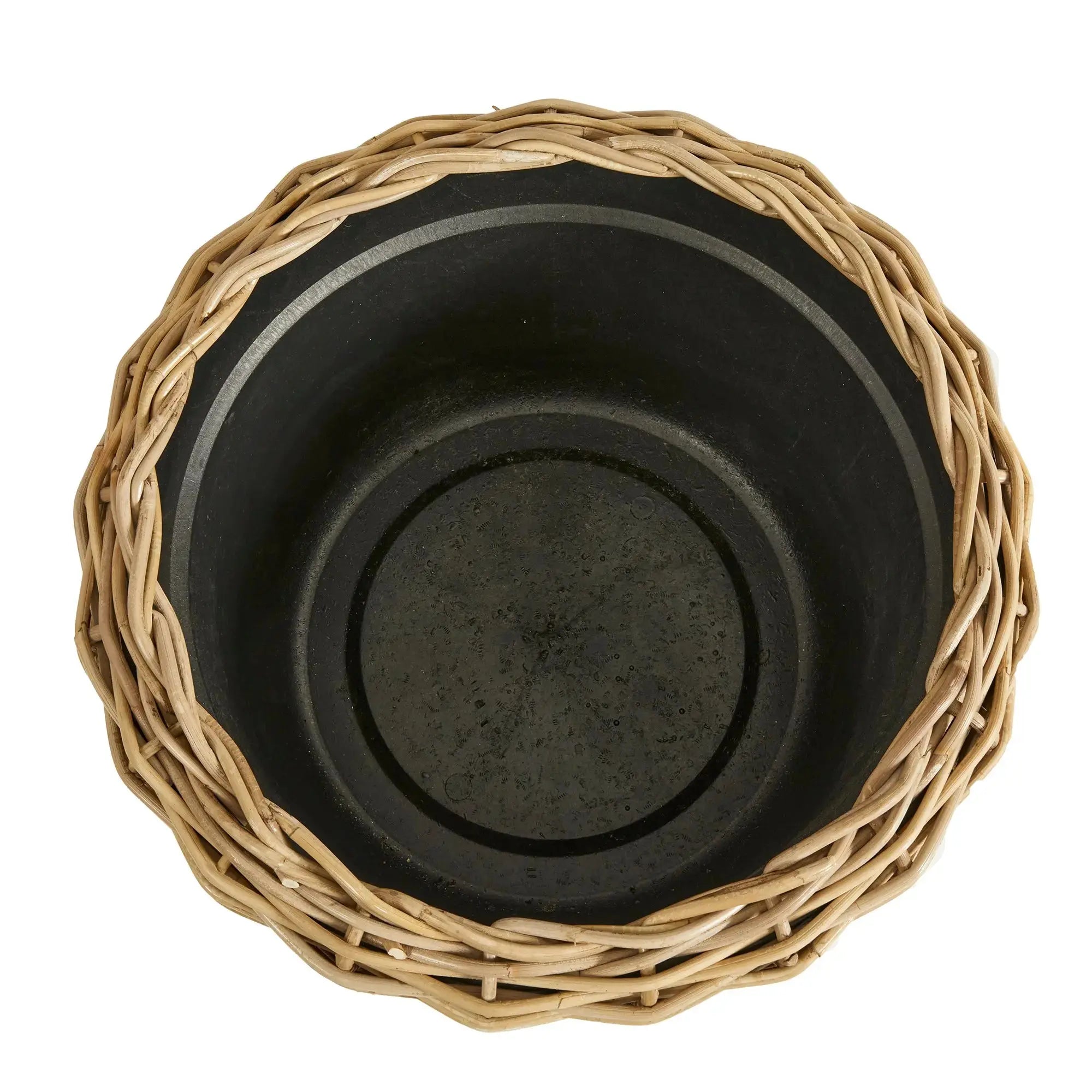 WOVEN RATTAN DRY BASKET PLANT RISER 21.25" Villa Decor & Design