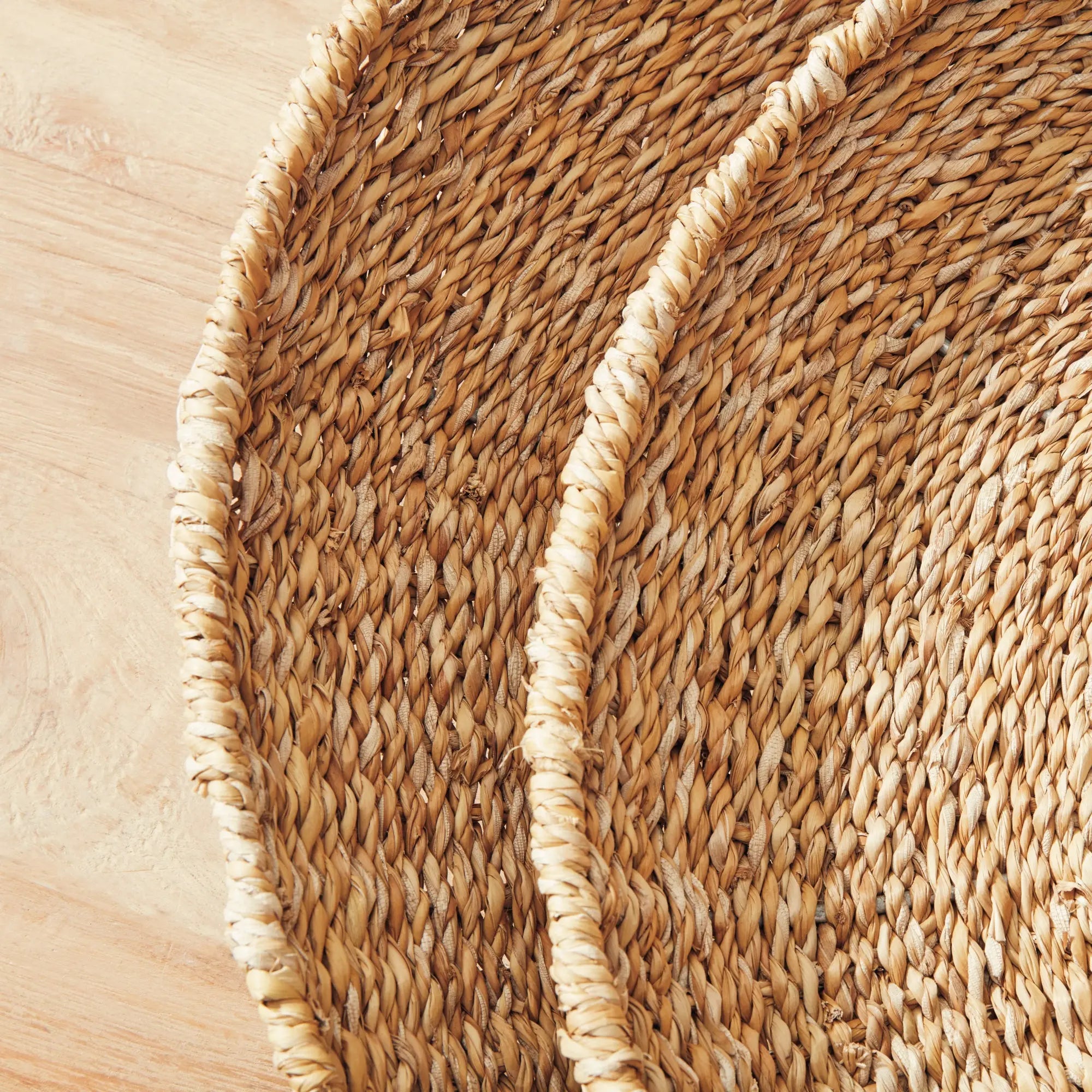 SEAGRASS ROUND TRAYS, SET OF 3 Villa Decor & Design