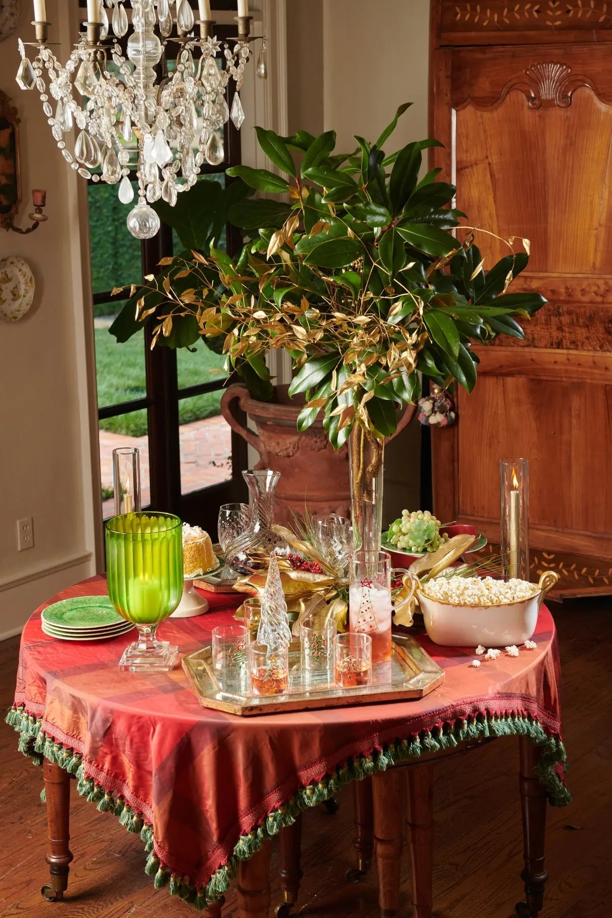 Christmas Tree Tumbler Set of 4 - festive glass tumblers with assorted Christmas tree designs for holiday entertaining and cocktails
