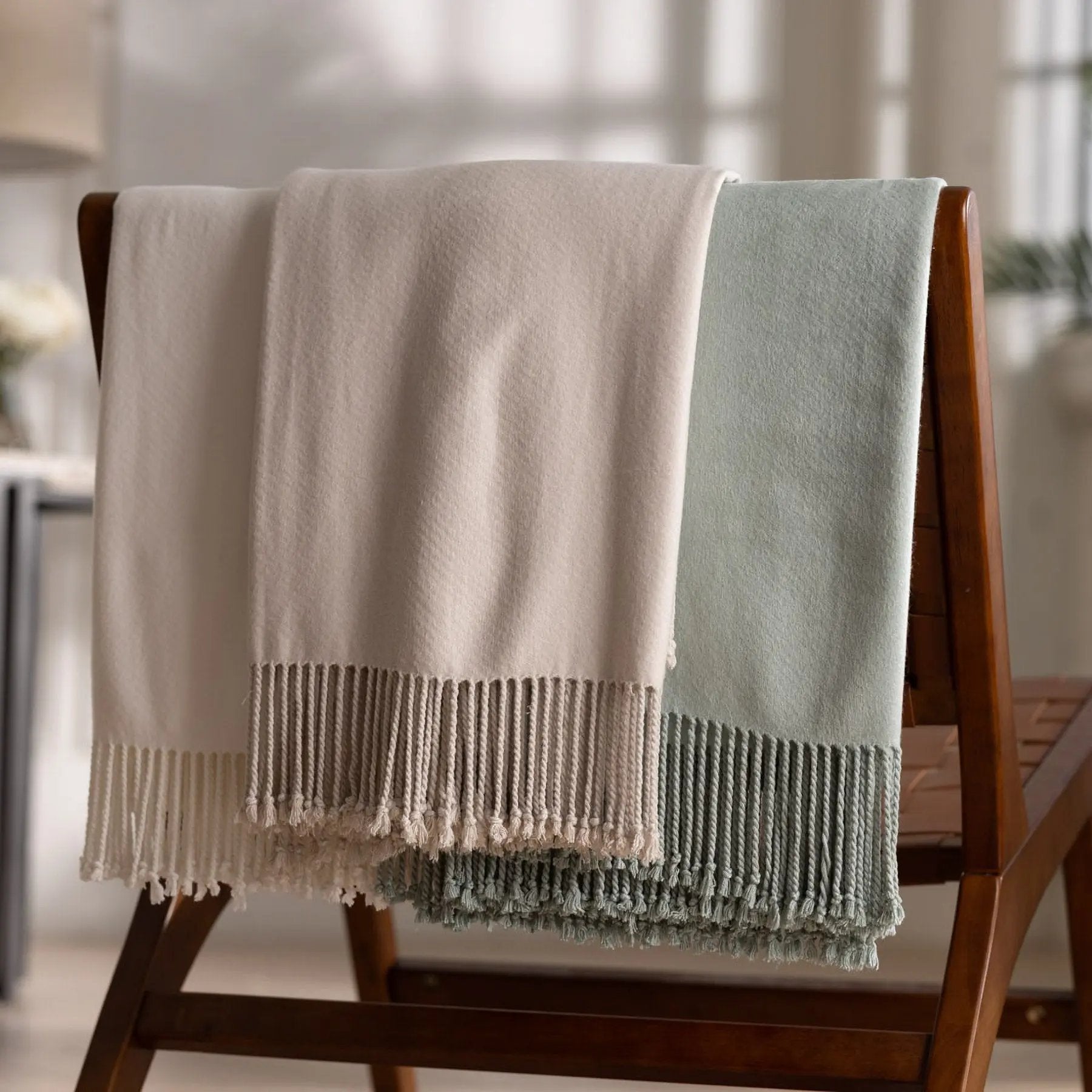 Pasha Bambo Throw Lili Alessandra